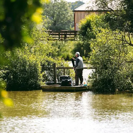 Morndyke Shepherds Huts Camping