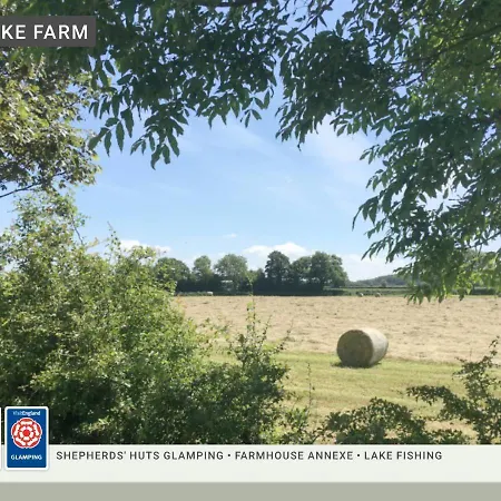 Morndyke Shepherds Huts 캠프장 3*