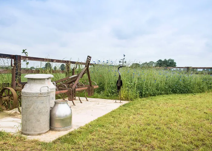 Camping Morndyke Shepherds Huts