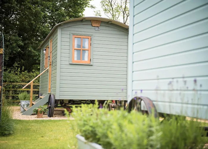 Camping Morndyke Shepherds Huts
