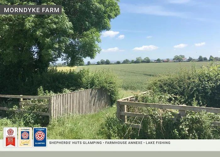 Morndyke Shepherds Huts Camping Thirsk